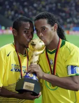 并成为球队 并成为球队