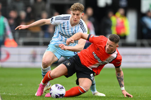 球迷们将继 球迷们将继